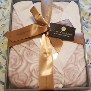 Casa Zeta Jones Plush Reversible Robe